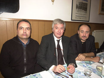 Battani (Presidente della Polisportiva), Armaroli (Presidente del Gruppo Pallavolo) e Reghizzi (proprietario del codice pluriscudettato) - Clicca per ingrandire